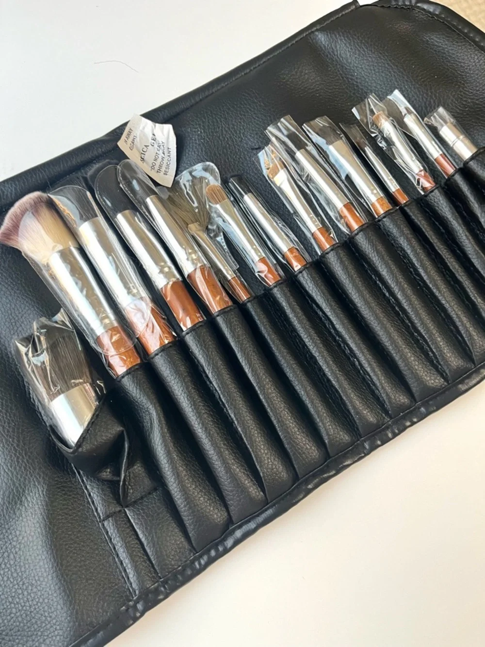 VANITY PLANET Makeup Brush Palette Set with Leather Case NWT, 15 BRUSHES